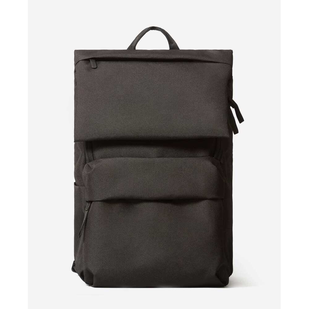Everlane ReNew Transit Backpack in Black, Polyester